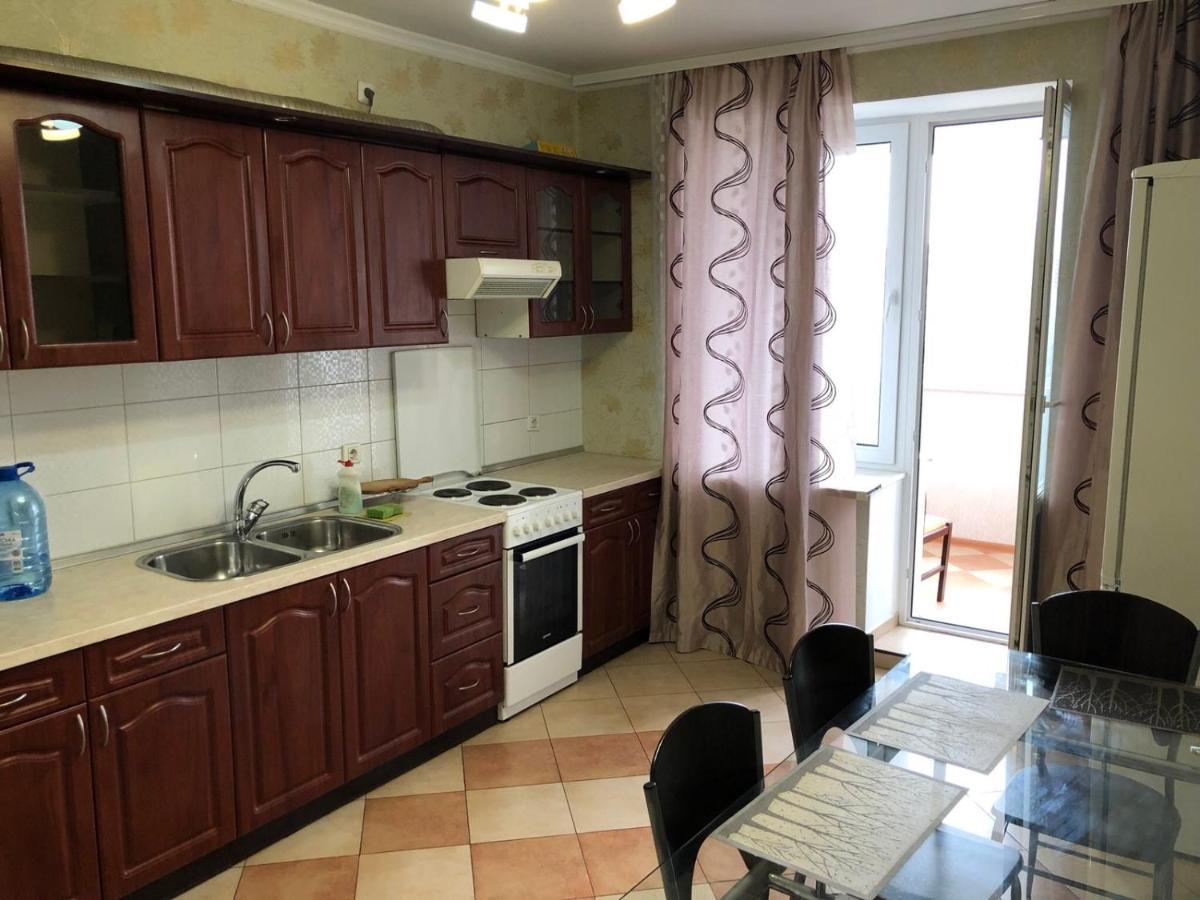 Cosy Flat Lejlighed Kiev Eksteriør billede